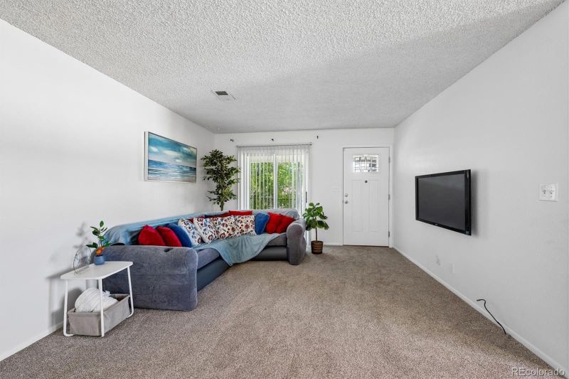 9768 Lane St, Thornton, CO 80260