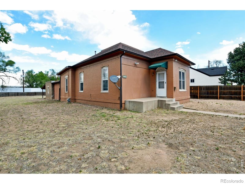 913 4th St, Greeley, CO 80631