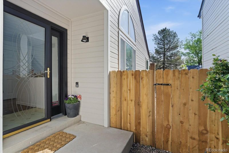 2258 S Nome Ct, Aurora, CO 80014