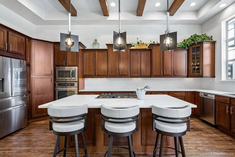 10108 Inverness Main St, Englewood, CO 80112
