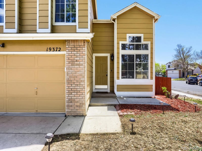 19372 E 41st Ave, Denver, CO 80249