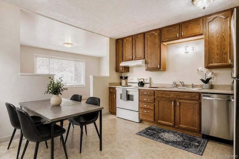 1600 S Wolcott Ct, Denver, CO 80219