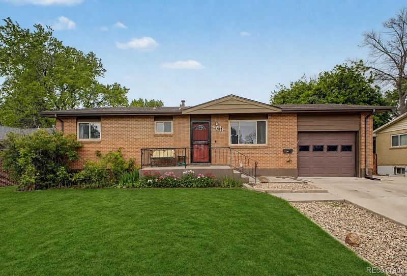 1521 Lamplighter Dr, Longmont, CO 80501