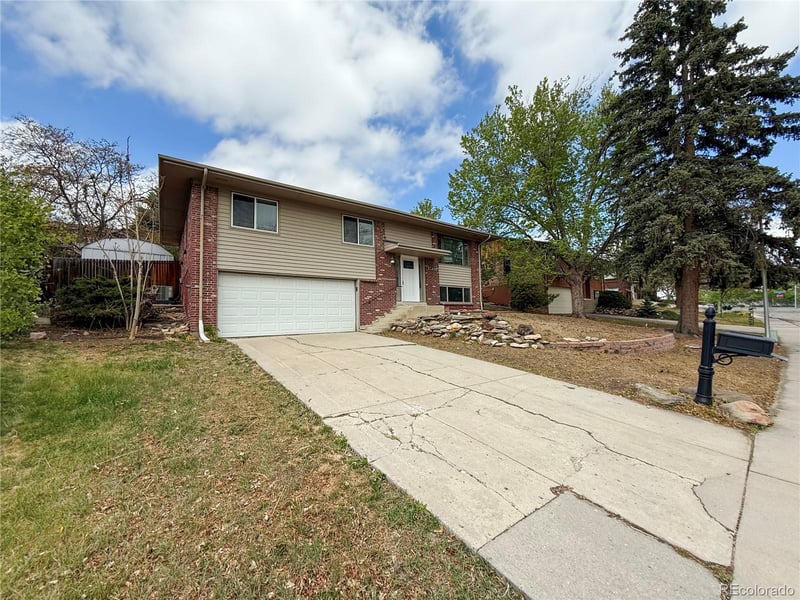 1437 S Yank St, Lakewood, CO 80228