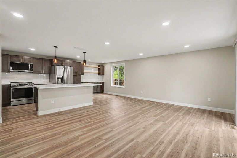 19 Placer Ave, Longmont, CO 80504