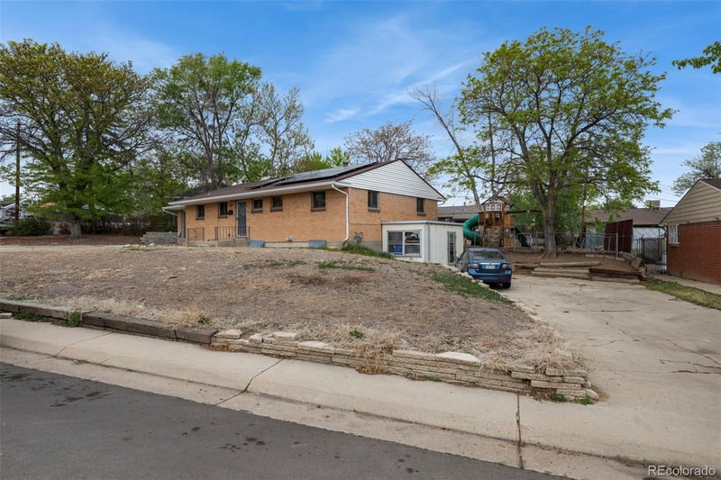 881 Delta St, Denver, CO 80221
