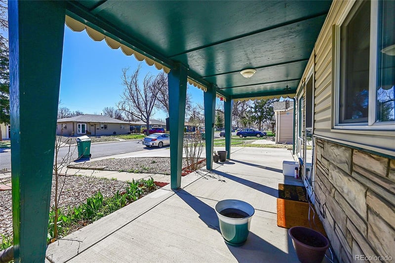1281 Worchester St, Aurora, CO 80011