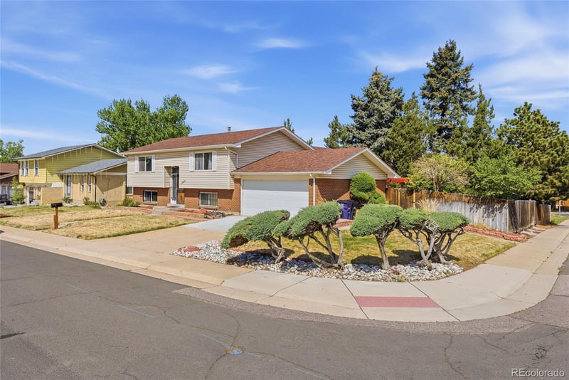 12973 E Elgin Pl, Denver, CO 80239