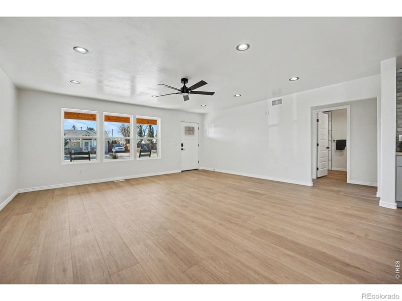 125 6th St, Dacono, CO 80514