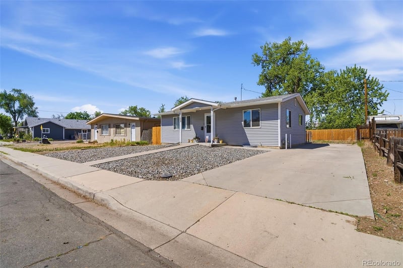 269 S 2nd Ave, Brighton, CO 80601