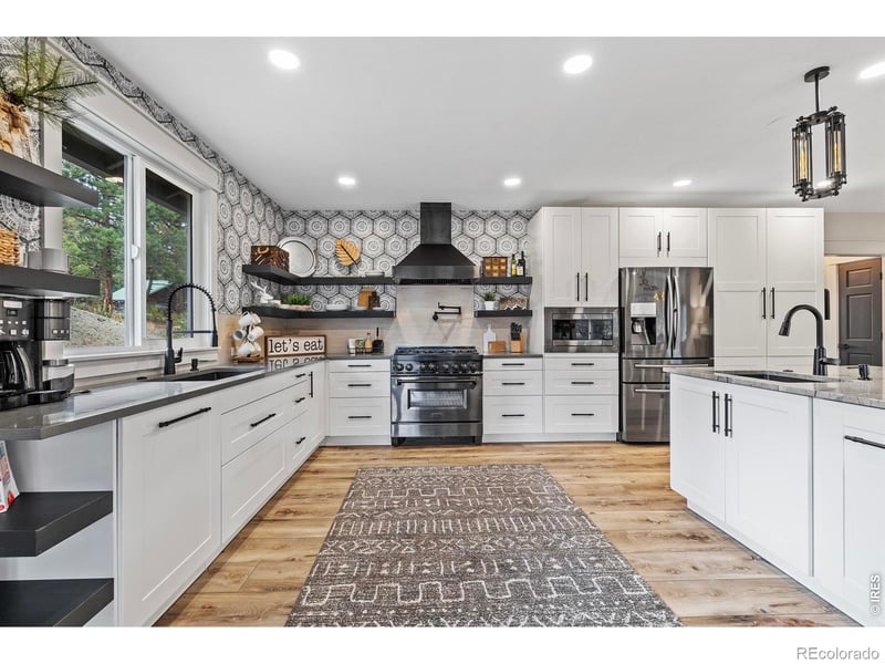 370 Big Boulder Dr, Estes Park, CO 80517