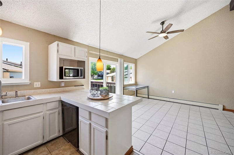 2801 W Davies Dr, Littleton, CO 80120