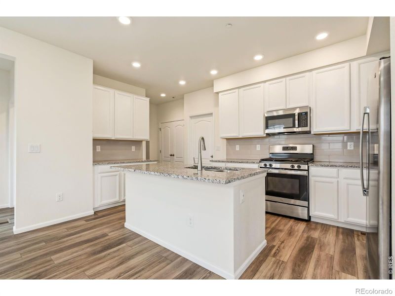 333 Zeppelin Way, Fort Collins, CO 80524