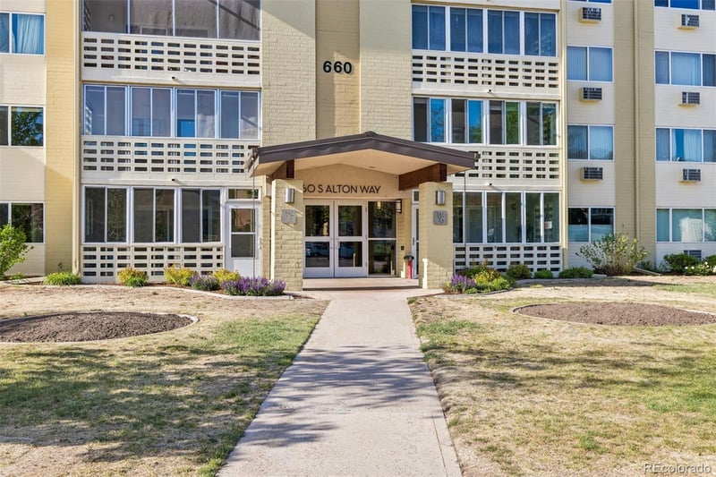 660 S Alton Way #5D, Denver, CO 80247