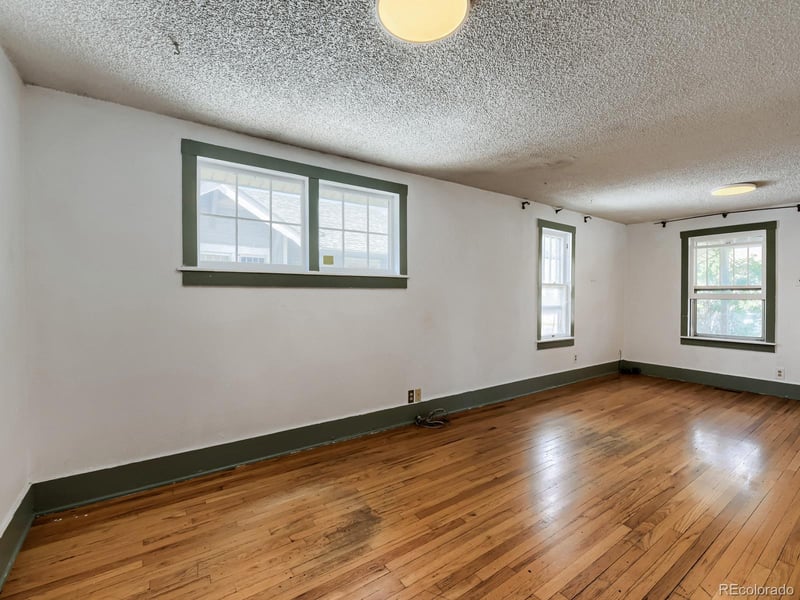 4075 S Lincoln St, Englewood, CO 80113