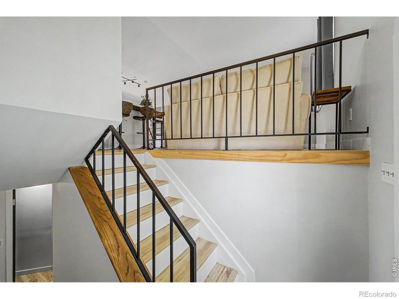 2185 Hackberry Cir, Longmont, CO 80501