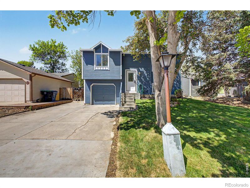 2185 Hackberry Cir, Longmont, CO 80501