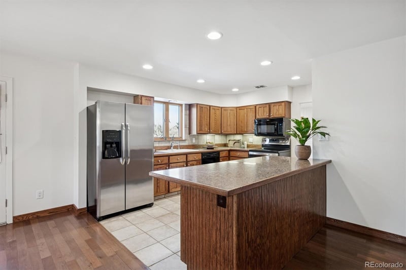 3390 S Holly Pl, Denver, CO 80222