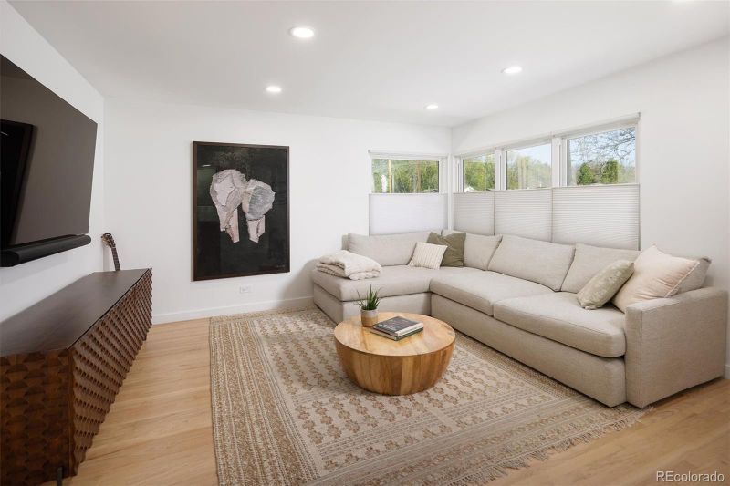 1210 E Amherst Ave, Englewood, CO 80113
