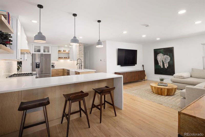 1210 E Amherst Ave, Englewood, CO 80113
