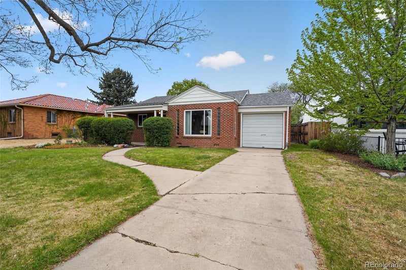 2621 Leyden St, Denver, CO 80207
