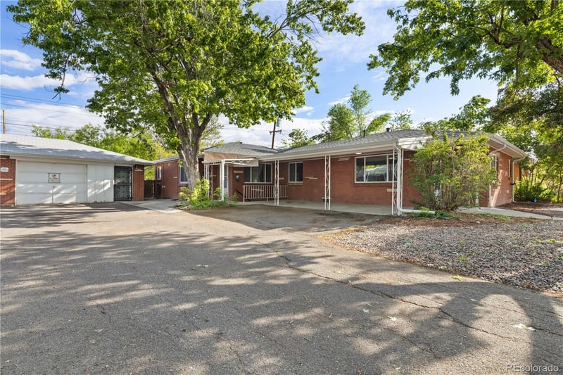 8735 W 54th Pl, Arvada, CO 80002