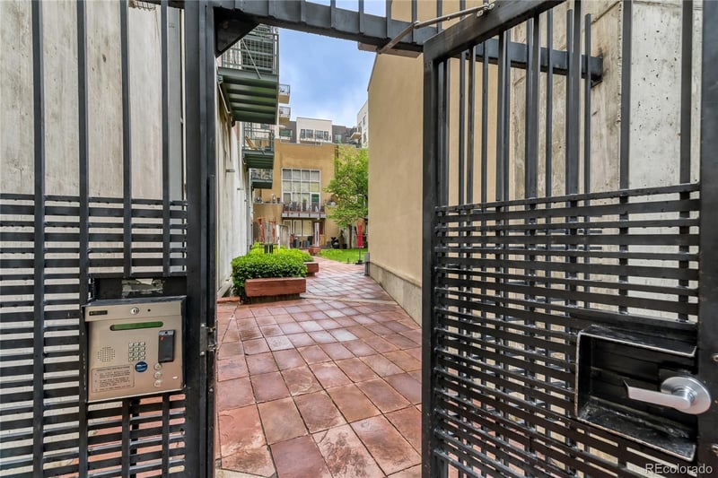 1050 Cherokee St #210, Denver, CO 80204
