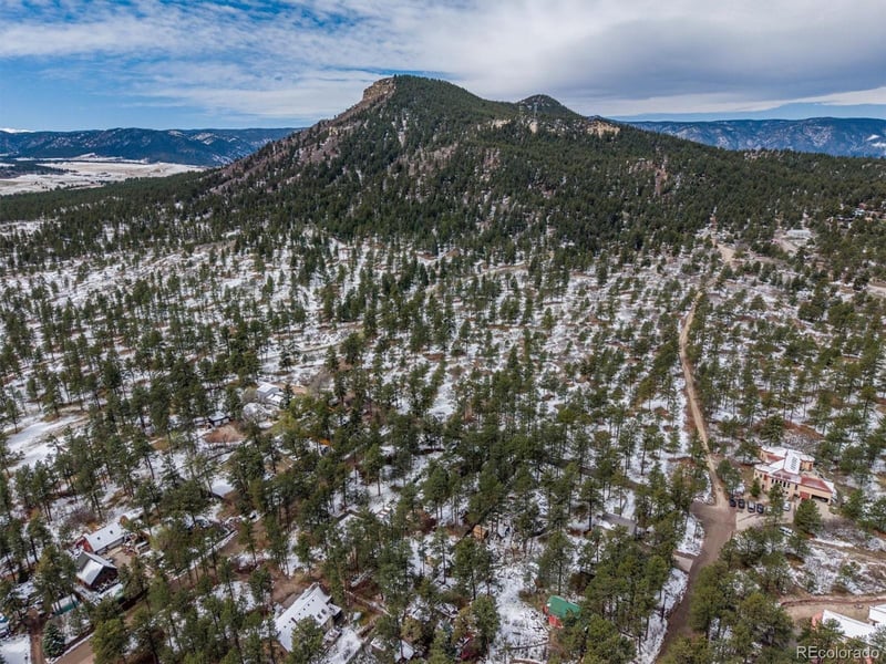 9231 Curtis Rd, Larkspur, CO 80118