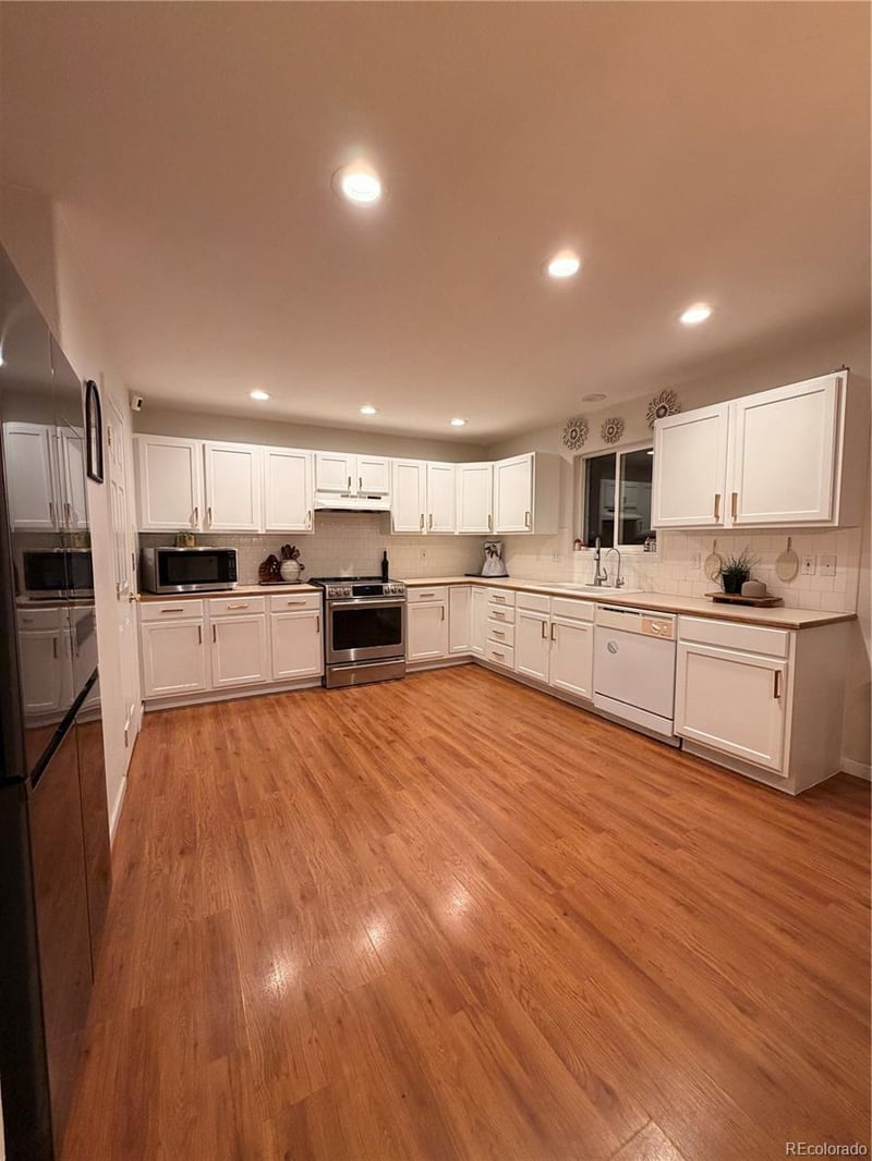6144 Ivy St, Commerce City, CO 80022