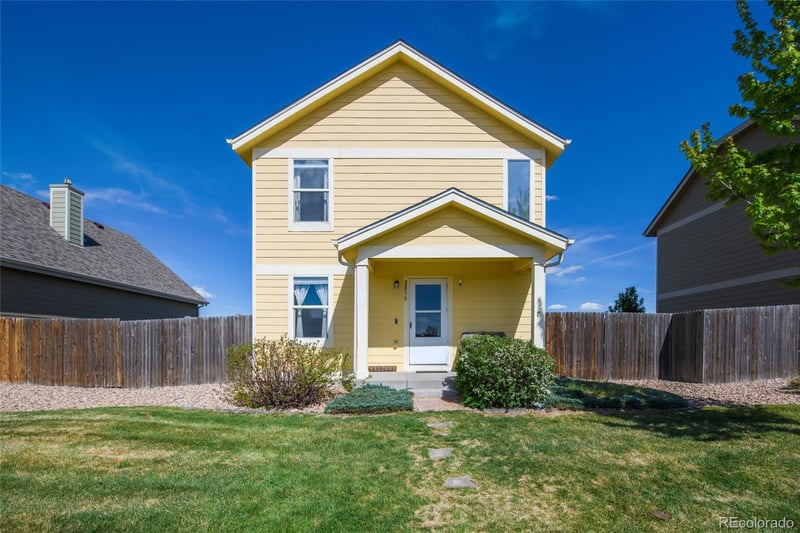 2830 Renshaw St, Strasburg, CO 80136