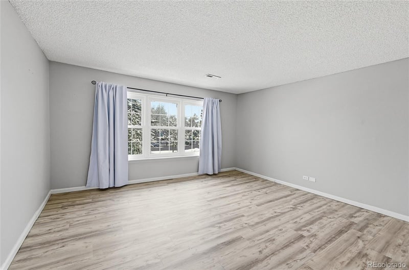 3490 S Akron St #6, Denver, CO 80231