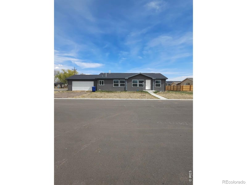 113 Juniper Cir, Log Lane Village, CO 80705