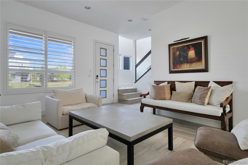 5043 Valentia St #102, Denver, CO 80238