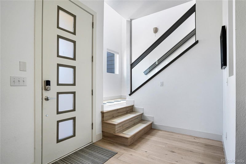 5043 Valentia St #102, Denver, CO 80238