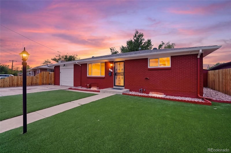 2605 W Gunnison Dr, Denver, CO 80219