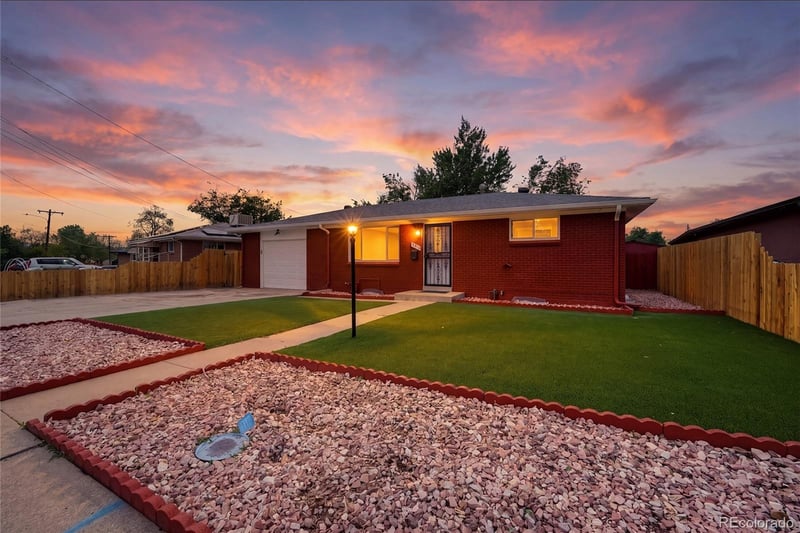 2605 W Gunnison Dr, Denver, CO 80219
