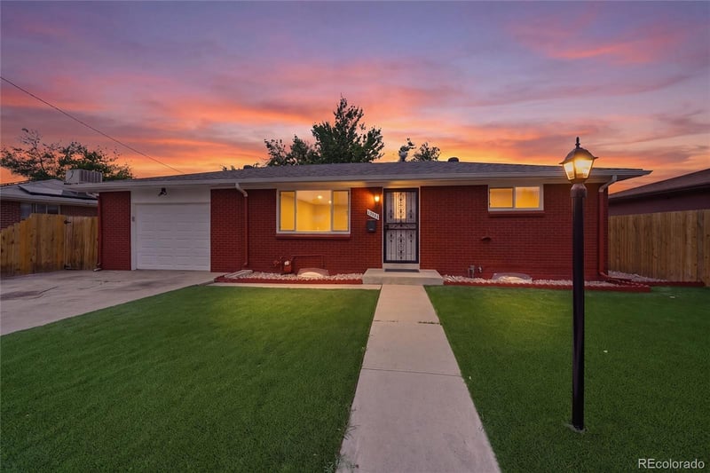 2605 W Gunnison Dr, Denver, CO 80219