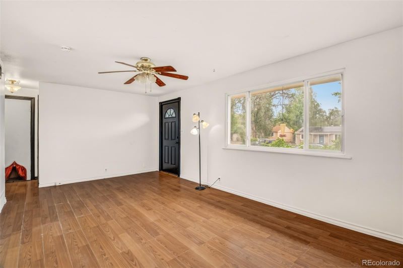 2217 Ontario Dr, Colorado Springs, CO 80910