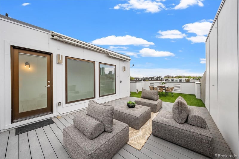 2515 Larimer St, Denver, CO 80205