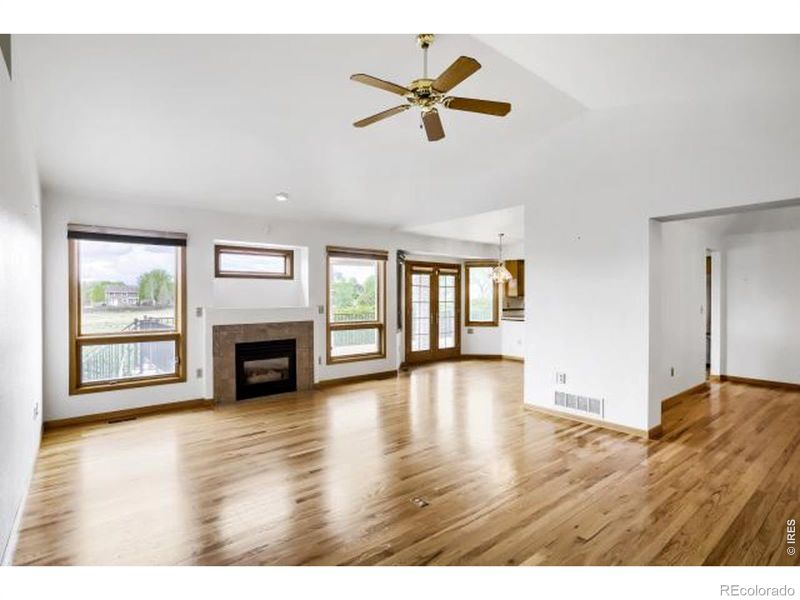 557 Trailwood Cir, Windsor, CO 80550