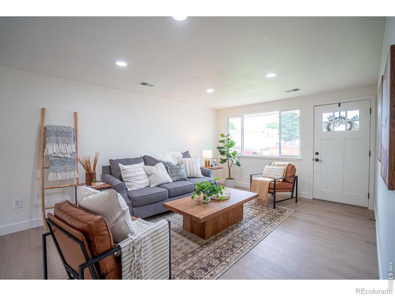 1640-1642 Cheyenne Ave, Loveland, CO 80538