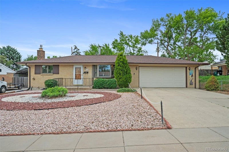 10 Joan Dr, Denver, CO 80221