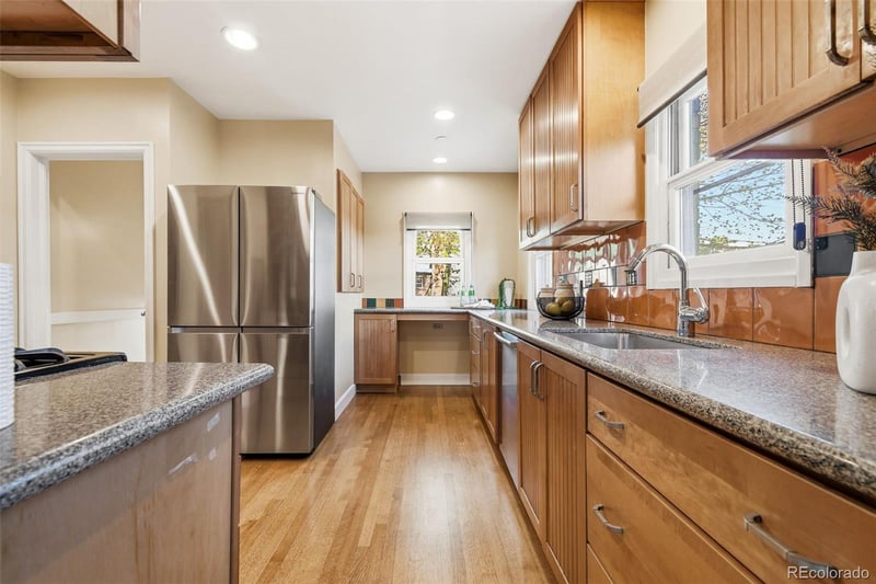2820 Clermont St, Denver, CO 80207