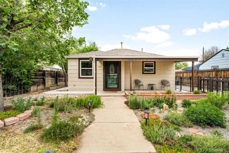 6935 W 55th Pl, Arvada, CO 80002