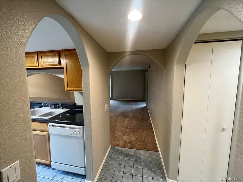 9797 E Peakview Ave #C05, Englewood, CO 80111