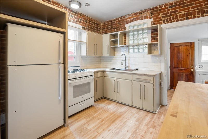 2045 S Acoma St, Denver, CO 80223
