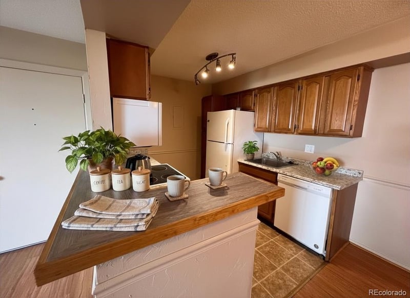 10150 E Virginia Ave #19-106, Denver, CO 80247