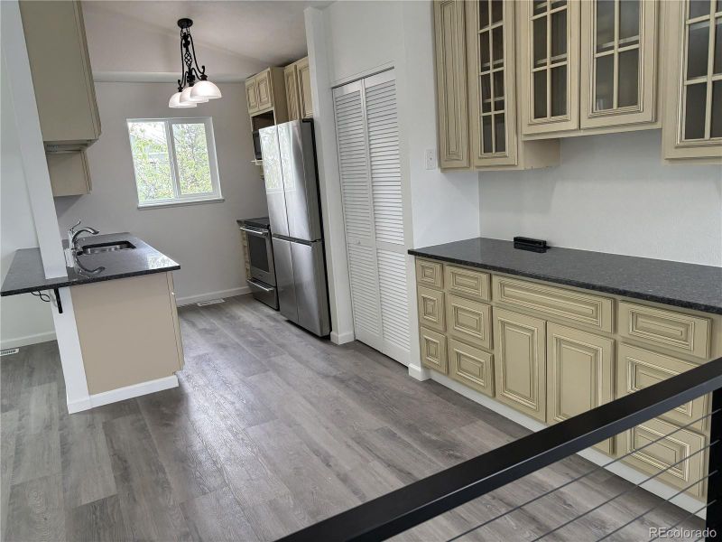6228 W 69th Ave, Arvada, CO 80003