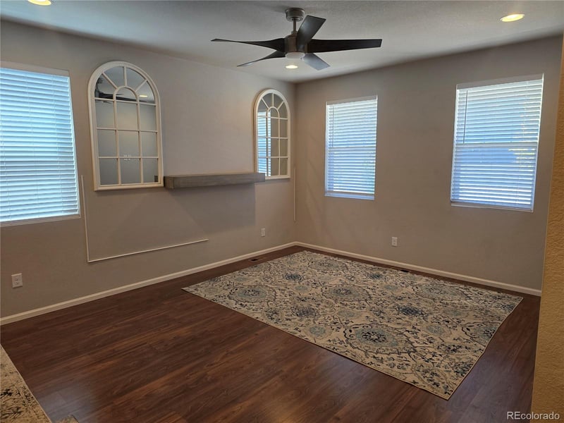 15701 Bolling Dr, Denver, CO 80239