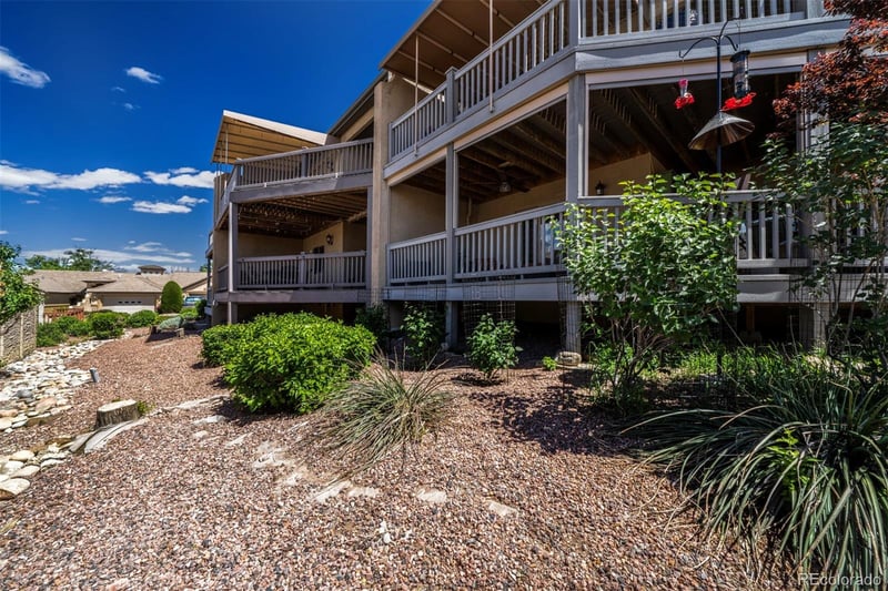 105 Aberdeen Bluff, Pueblo, CO 81004